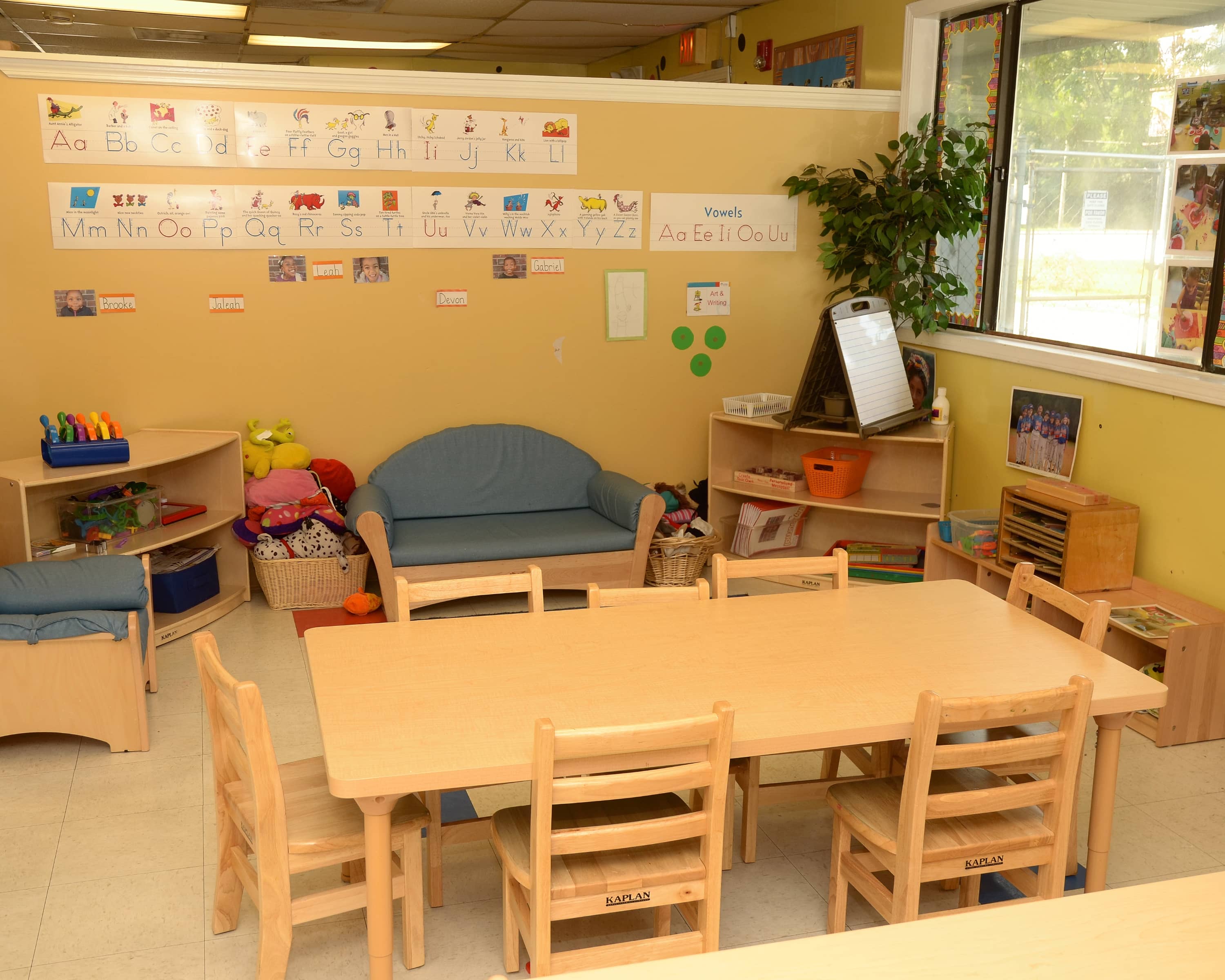 La Petite Academy of Charleston in Charleston, SC 2523 Ashley River